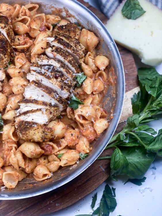 Pasta In Vodka Sauce With Chicken Chef Allie's Kitchen